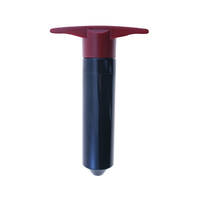 pompe-et-bouchons-a-vin-1