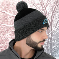 tuque-a-rebord-avec-pompon-1